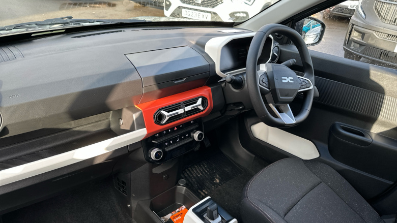 Dacia Spring 27kWh Expression 65 48kW 5dr Auto Electric Hatchback